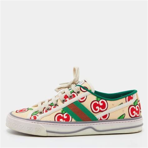 gucci tennis 1977 apple print sneakers